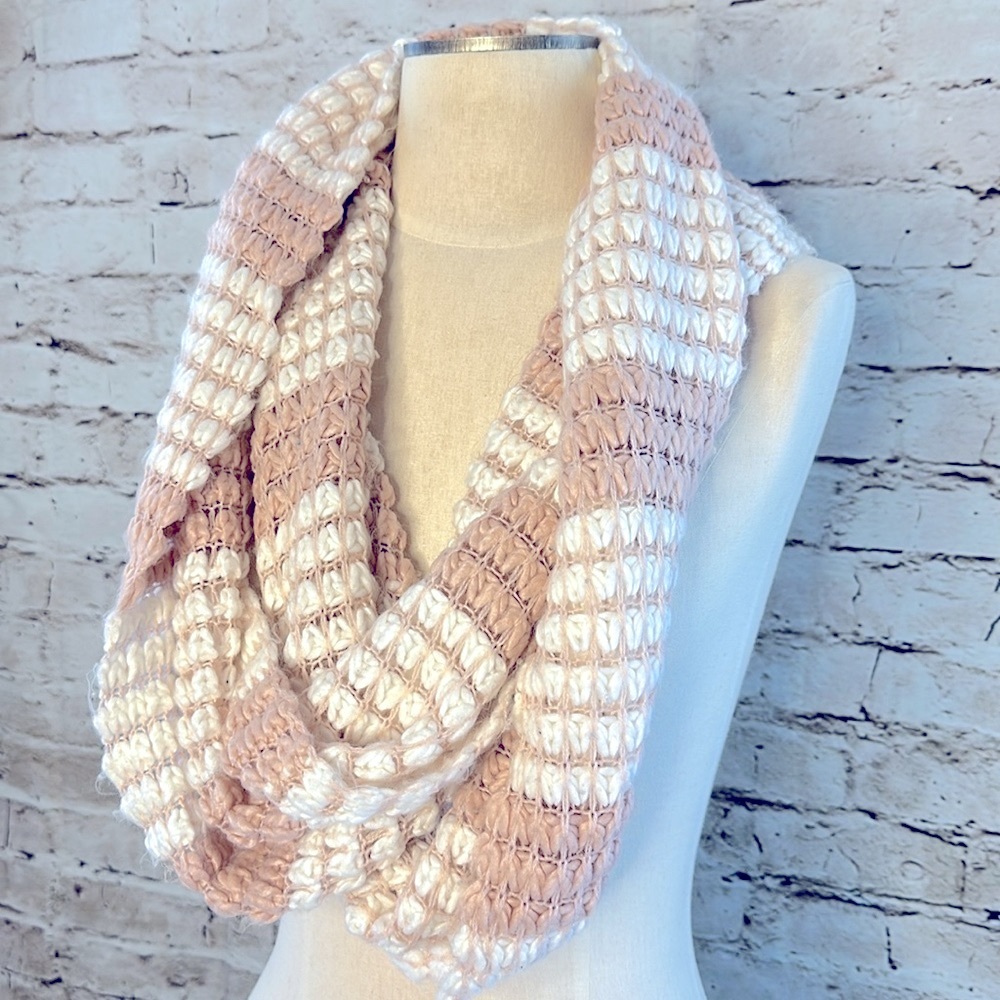 Seductions • Infinity scarf